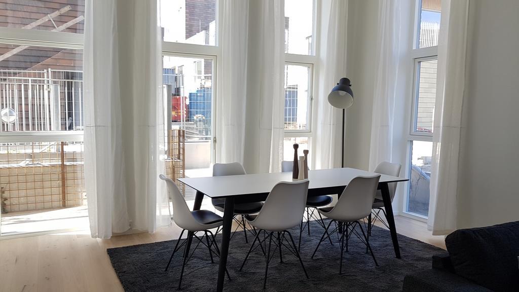 Newly Renovated, Bright Apartment On Robert Jacobsens Vej 22 Copenhagen Exterior photo